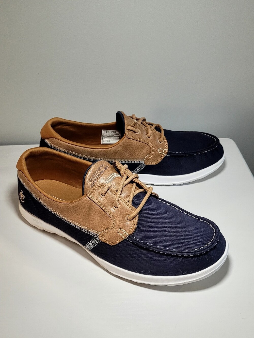 Skechers Womens Go Walk Coral Slip On Boat Shoe. Color Navy. Size 11. EUC